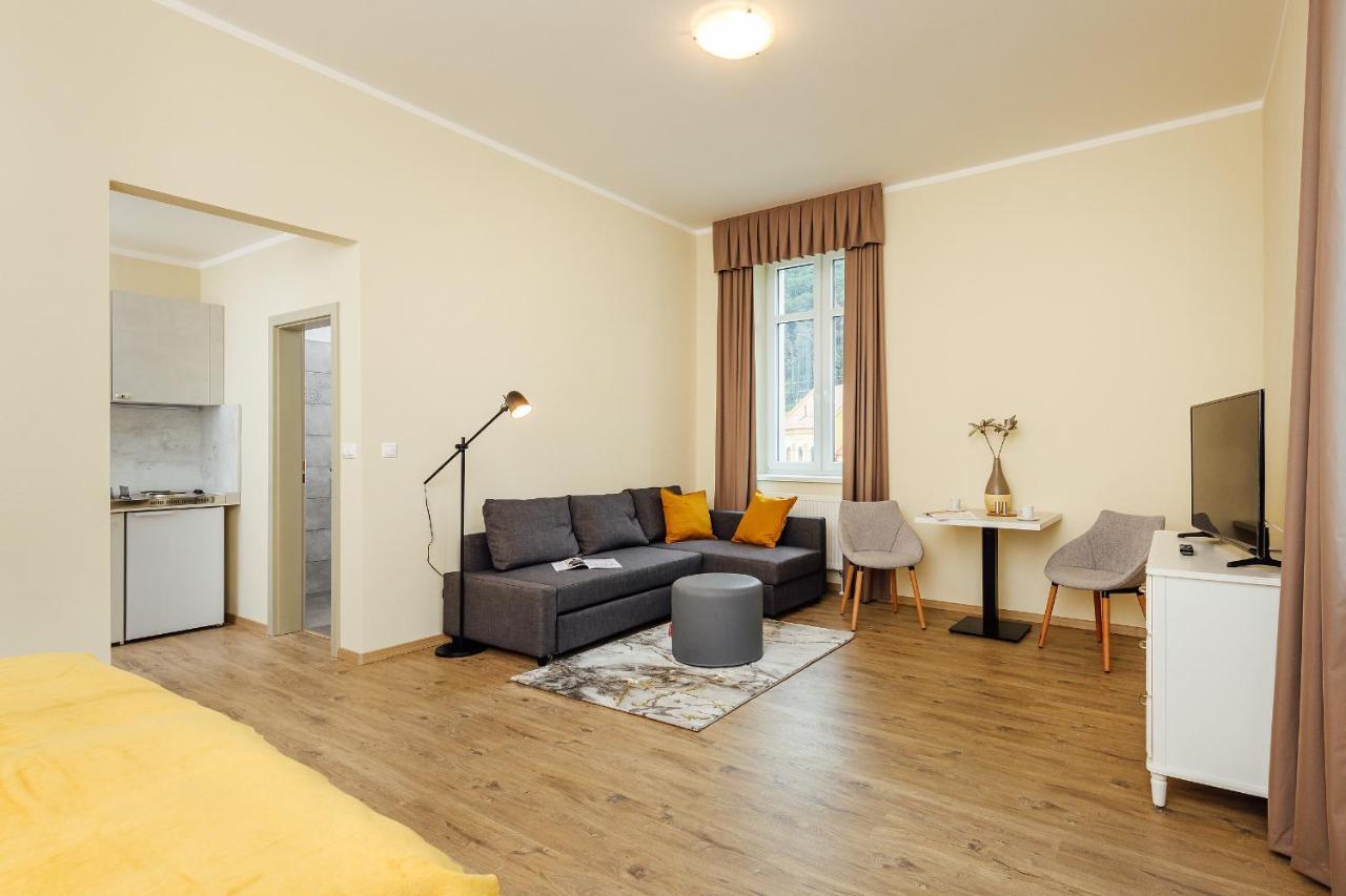 Apartmanovy Dom Grand - Contactless Check In Trencianske Teplice Luaran gambar