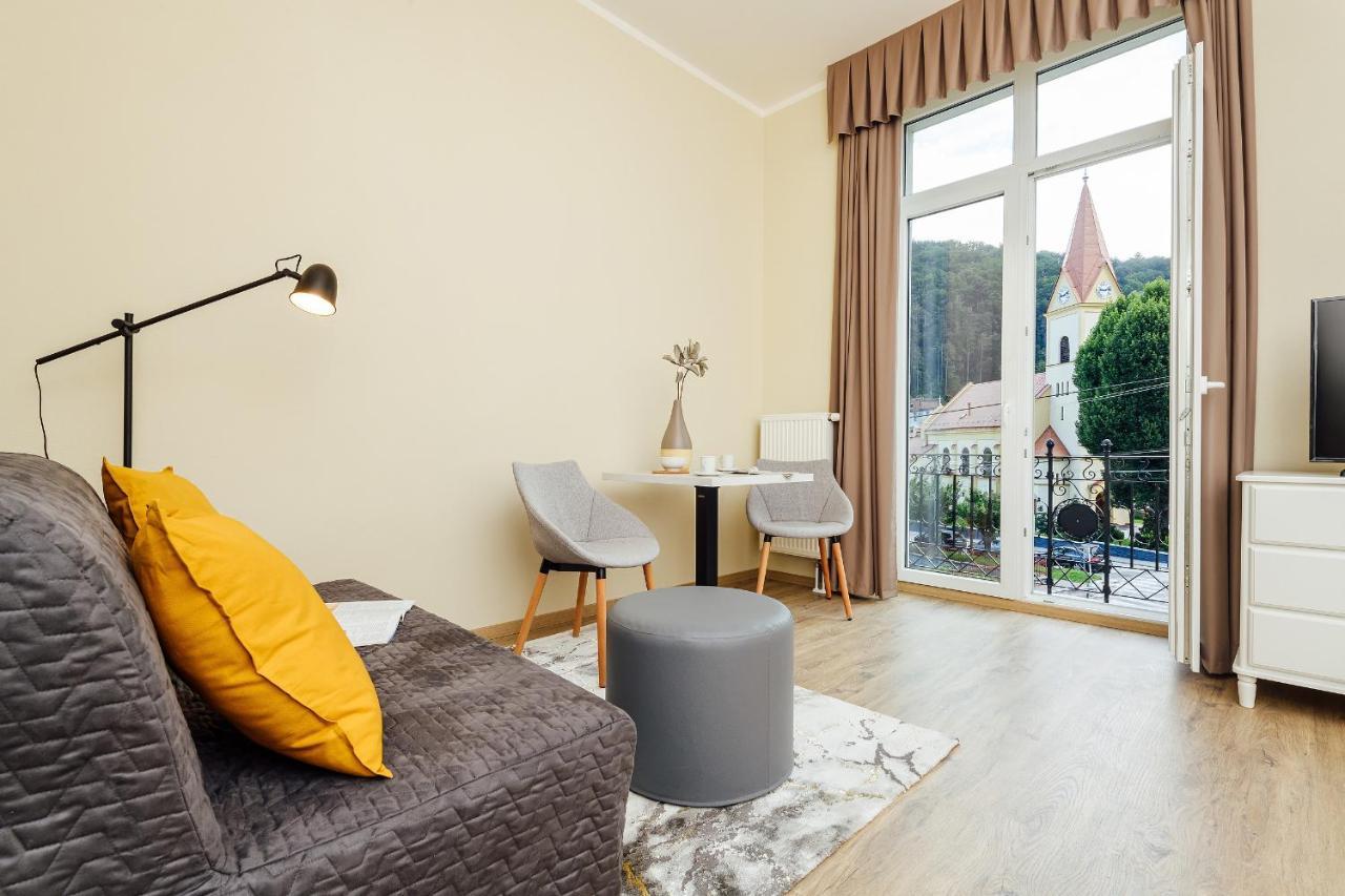 Apartmanovy Dom Grand - Contactless Check In Trencianske Teplice Luaran gambar